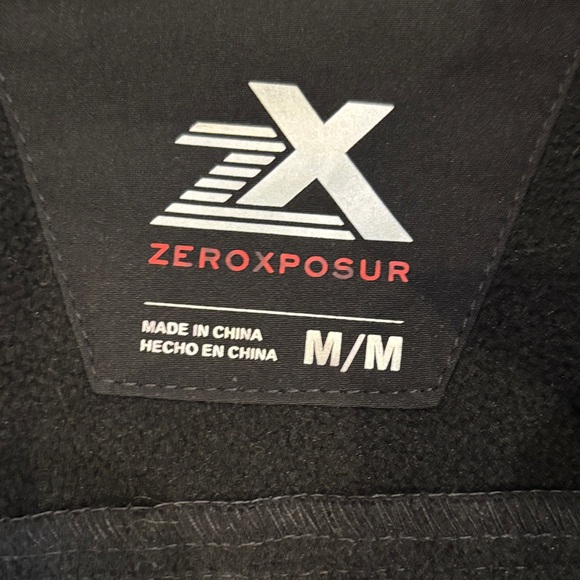 ZeroXposur Men's Black Performance Jacket - Picture 2 of 3